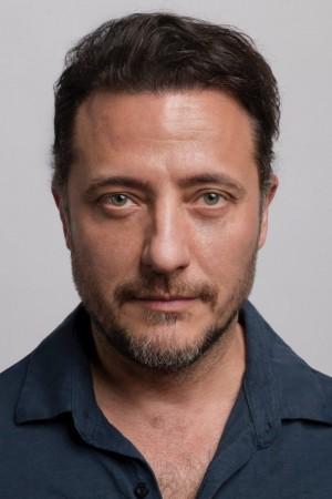 Picture of Yiğit Özşener