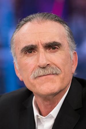 Picture of Juan y Medio