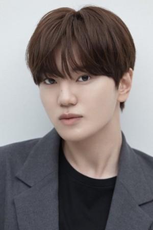 Picture of Lee Sung-jong