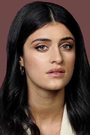 Picture of Anya Chalotra