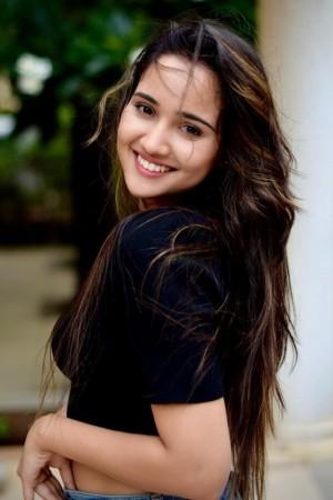 Picture of Ashi Singh