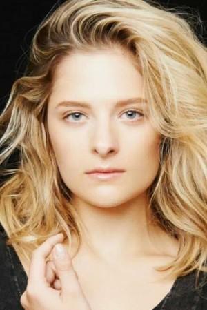 Picture of Louisa Jacobson Gummer