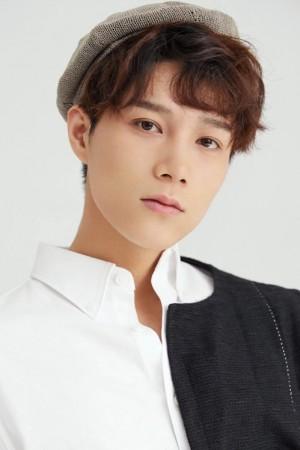 Picture of Yang Tingdong