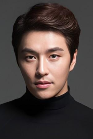Picture of Min Woo-hyuk