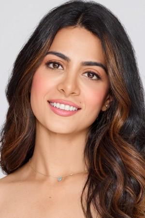 Picture of Emeraude Toubia