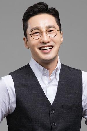 Picture of Hwang Dong-joo
