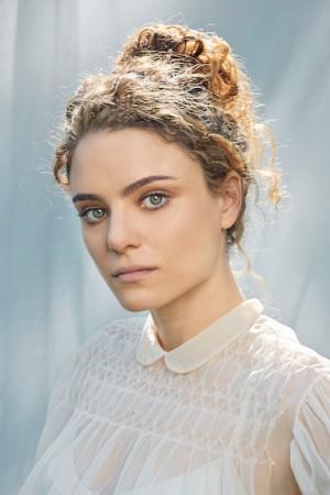 Picture of Mia Vallet