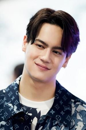 Picture of Ice Paris Intarakomalyasut