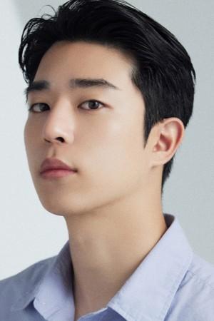 Picture of Lee Chan-hyung
