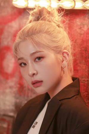 Picture of Kang Min-ju