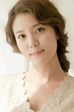 Picture of Jung Si-ah
