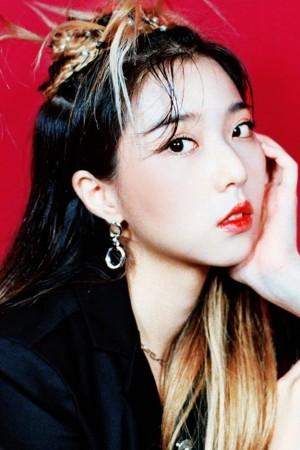 Picture of Stella Jang