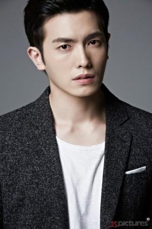 Picture of Park Shin-Woon