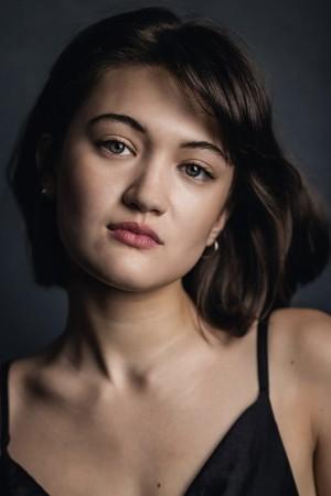 Picture of Isa Briones
