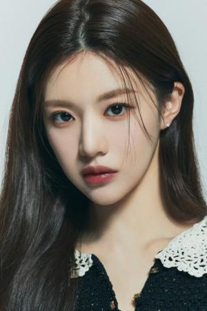 Picture of Go Youn-jung