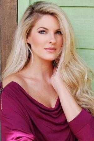 Picture of Stephanie Leigh Schlund