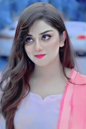 Picture of Alizeh Shah
