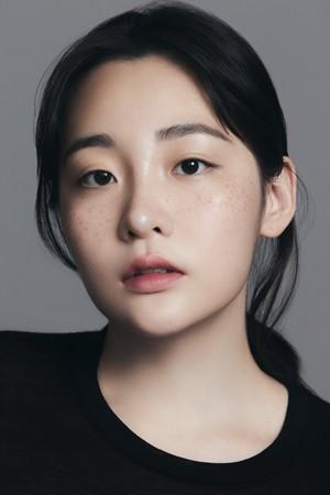 Picture of Kim Min-ha