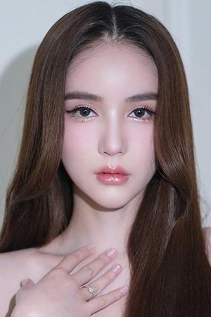Picture of Yoshi Rinrada Thurapan