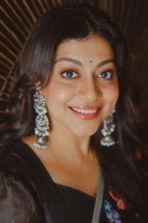 Picture of Shruti Ramachandran