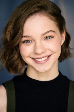 Picture of Emma Myers
