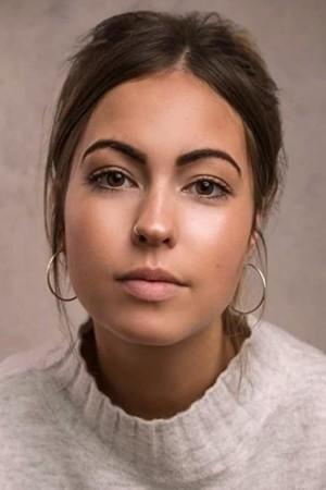 Picture of Rhiannon Clements