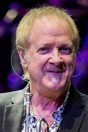 Picture of Lee Loughnane
