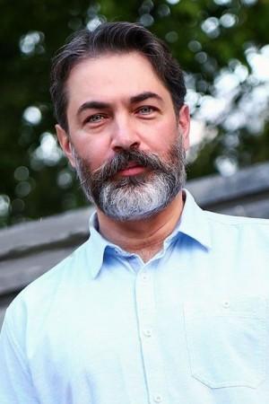 Picture of Parsa Pirouzfar