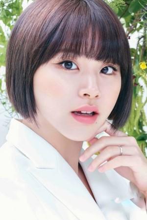 Picture of Son Chae-young