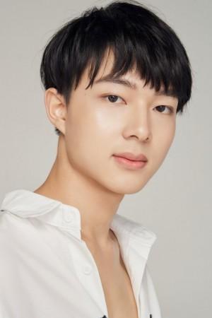 Picture of Nunew Chawarin Perdpiriyawong