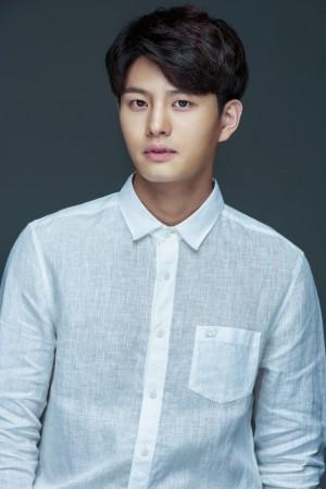 Picture of Lee Seung-Wook
