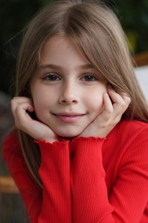 Picture of Azra Aksu