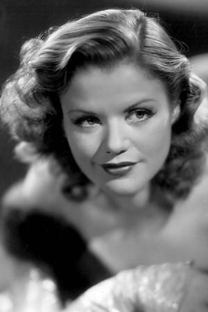 Picture of Simone Simon