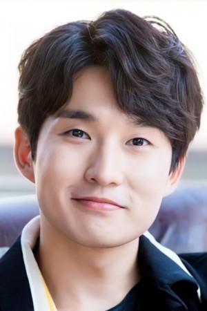 Picture of Ryu Deok-Hwan