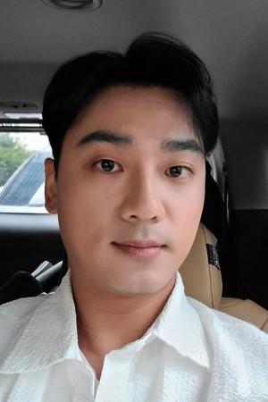 Picture of Yoon Seok-hyun