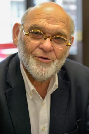 Picture of Robert Hue