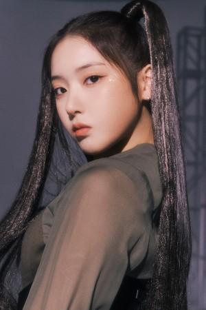 Picture of Kim Ji-woo