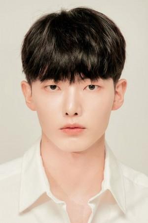 Picture of Kang Eun-bin