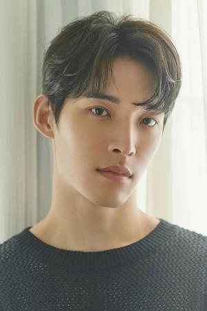 Picture of Cho Hyuk-jun