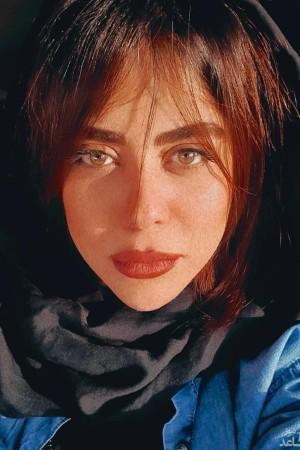 Picture of Elham Akhavan