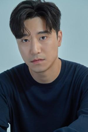 Picture of Kim Jeong-woo