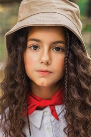 Picture of Mina Akdin