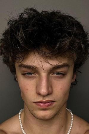 Picture of Zane Carter