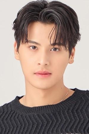Picture of Ohm Thiphakorn Thitathan