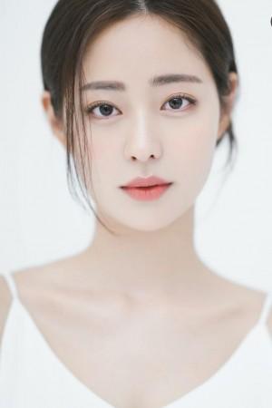 Picture of Shin Seul-ki