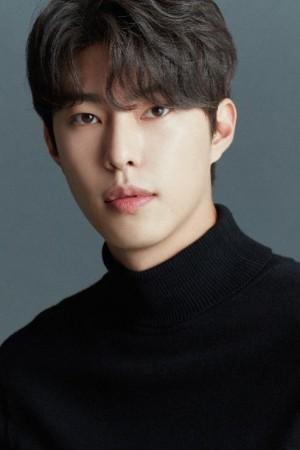 Picture of Shin Myung-sung