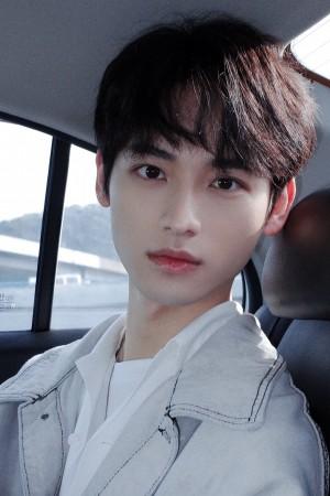 Picture of Quan Yilun