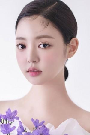 Picture of Yu Si-eun