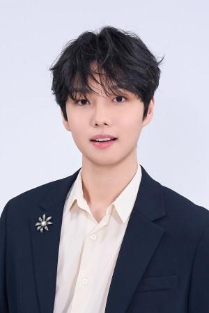 Picture of Kim Seo-Hyung