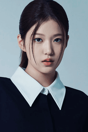 Picture of Yoon Ji-yoon